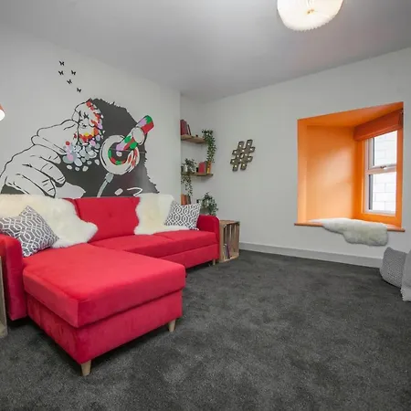 Higgihaus #3a 4 Bed Small Groups Hip Location Sleeps 4-8 Дом отдыха Бристоль