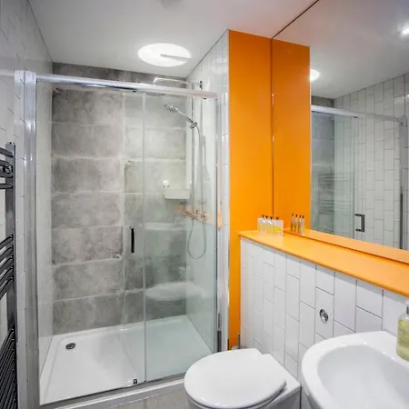 Higgihaus #3a 4 Bed Small Groups Hip Location Sleeps 4-8 Feriehus